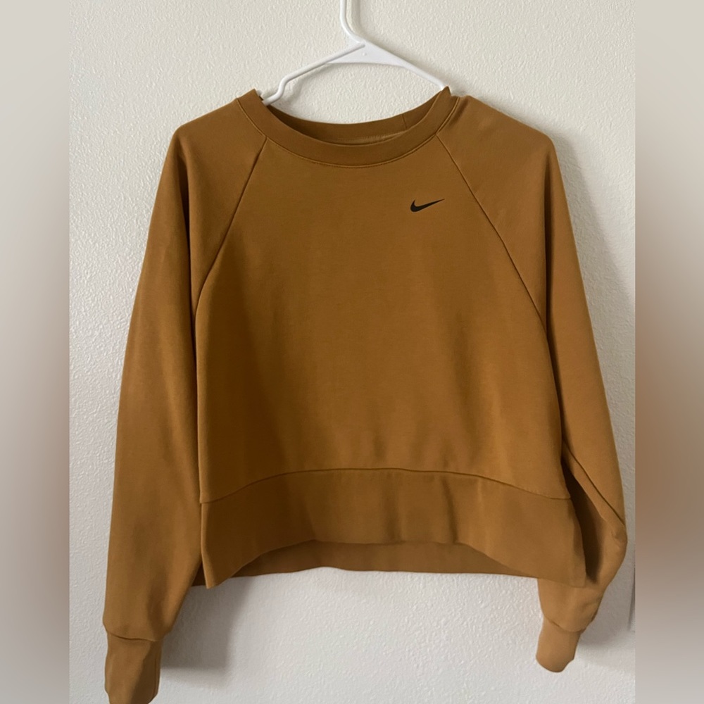 Nike Dri-fit crewneck sweatshirt